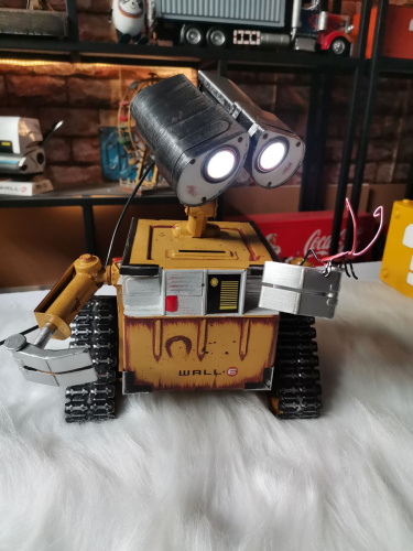 (светильник)  30 см Игрушка фигурка-светильник робот Wall-e (Валли) со светящимися глазами (таракан Хэл, кубик рубик) фото 5