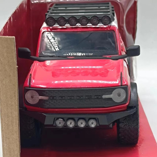 Машина Jada 1:24 Ford Bronco 2021 (красный) с дополнительным комплектом колес фото 4