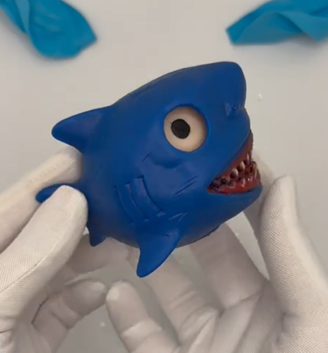 Игрушка антистресс Акула сквиш
