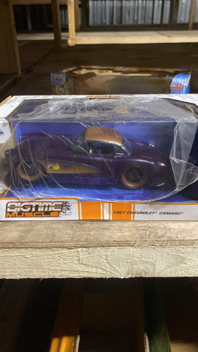 Машина Jada 1:24 CHEVROLET Corvette Custom (Batgirl) фото 6