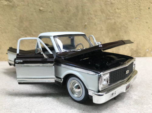 Машина Jada 1972 Chevrolet Cheyenne Pickup 1:24 фото 4