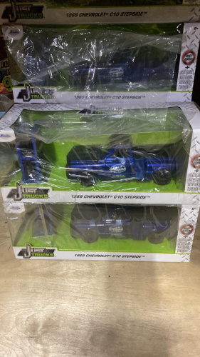 Машина (Пикап) 1:24 Jada 1969 Chevrolet C10 Stepside Pickup с дополнительным комплектом колес фото 10