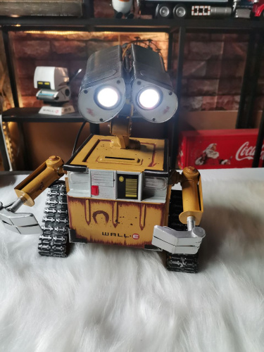 (светильник)  30 см Игрушка фигурка-светильник робот Wall-e (Валли) со светящимися глазами (таракан Хэл, кубик рубик) фото 6