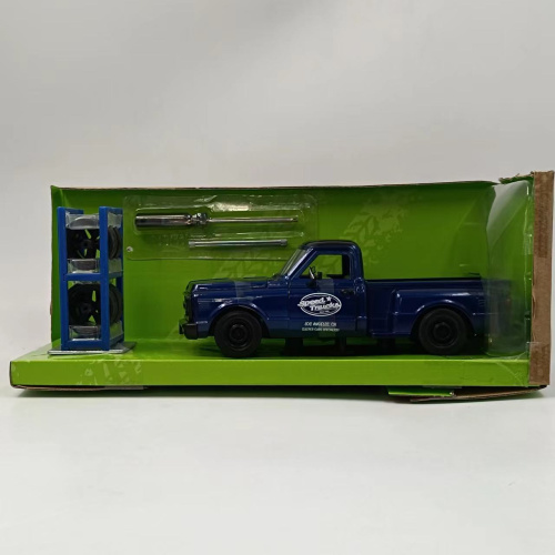 Машина (Пикап) 1:24 Jada 1969 Chevrolet C10 Stepside Pickup с дополнительным комплектом колес фото 5