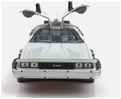 Модель автомобиля (машина времени) Делориан Delorean DMC-12 1:24 BACK TO THE FUTURE (Назад в будущее) фото 13