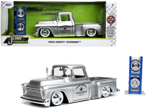 Машина (Пикап) Jada 1955 Chevy Stepside Pickup 1:24 с дополнительным комплектом колес