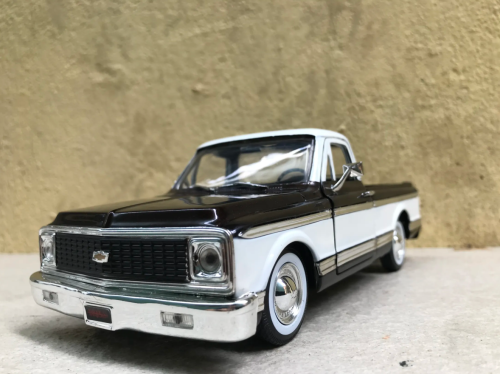 Машина Jada 1972 Chevrolet Cheyenne Pickup 1:24 фото 7
