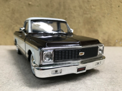 Машина Jada 1972 Chevrolet Cheyenne Pickup 1:24 фото 3