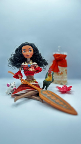 Кукла Моана с дополнительным комплектом одежды и веслом (Moana)  фото 3