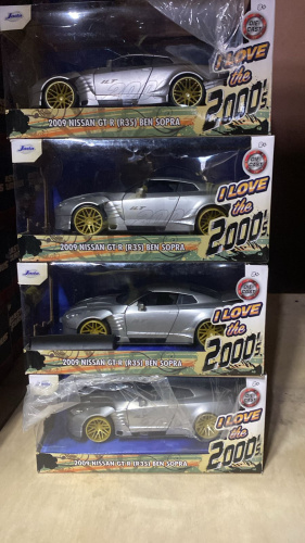 Машина Jada 1:24 2009 Nissan GT-R R35 BEN SOPRA 1:24 фото 3